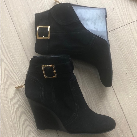 Tory Burch Shoes - NWOT Tory Burch Suede Wedge Booties